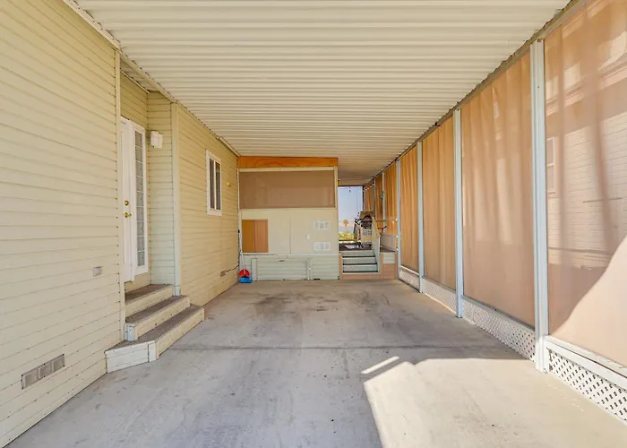 Holiday home Walk To London Bridge Beach: Havasu Cabin! Lake Havasu City